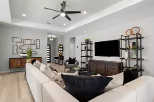 1108 Claude St, Dallas, TX 75203 - Photo 5
