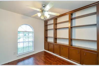4802 Lost Oak Drive, Spring, TX 77388 - Photo 17