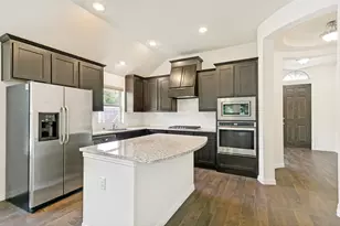 208 Northern Star Ct, Little Elm, TX 75068 - Photo 9