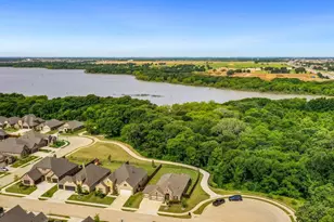 208 Northern Star Ct, Little Elm, TX 75068 - Photo 25