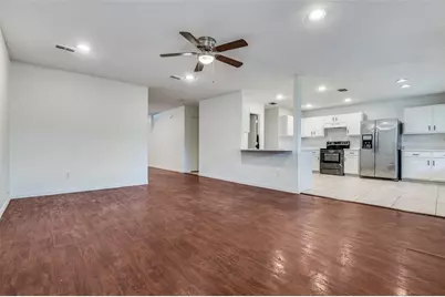 1122 Mazourka Drive, Arlington, TX 76001 - Photo 3