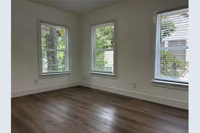600 E Robert Street, Fort Worth, TX 76104 - Photo 5