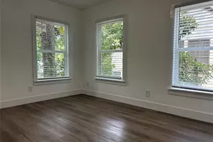 600 E Robert St, Fort Worth, TX 76104 - Photo 5