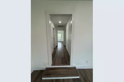 600 E Robert Street, Fort Worth, TX 76104 - Photo 9