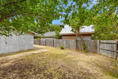 7334 Blue Sage Drive, Dallas, TX 75249 - Photo 21