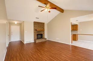 7724 Pebblebrook Dr, Watauga, TX 76148 - Photo 5