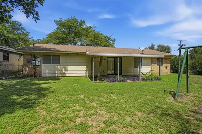 760 Comal Avenue, White Settlement, TX 76108 - Photo 23