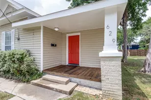 629 Melba St, Dallas, TX 75208 - Photo 1