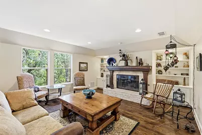 2930 Peninsula Drive, Grapevine, TX 76051 - Photo 11