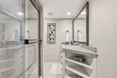 2930 Peninsula Drive, Grapevine, TX 76051 - Photo 27
