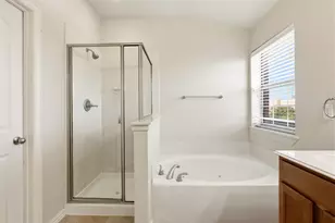 1435 Chase Ln, Irving, TX 75063 - Photo 15