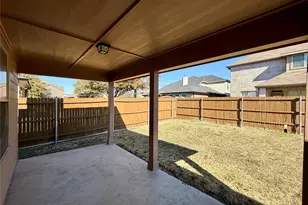 211 Parakeet Dr, Little Elm, TX 75068 - Photo 15
