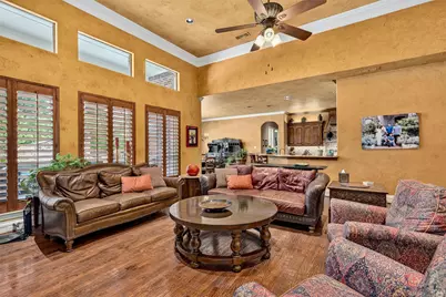 10104 Claiborne Lane, Frisco, TX 75033 - Photo 9