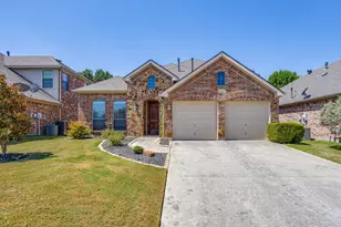 7023 Beacon Dr, Grand Prairie, TX 75054 - Photo 1