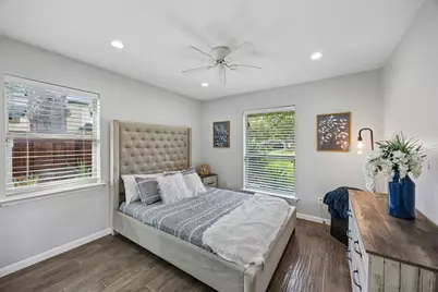 2732 Bay Meadows Circle, Farmers Branch, TX 75234 - Photo 15