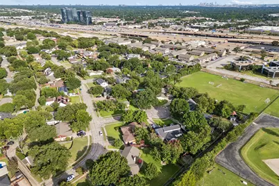 2732 Bay Meadows Circle, Farmers Branch, TX 75234 - Photo 27