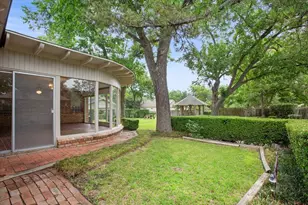 204 N Marable St, West, TX 76691 - Photo 31