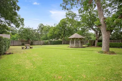 204 N Marable Street, West, TX 76691 - Photo 35