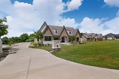 413 Charlie Joseph Drive, Van Alstyne, TX 75495 - Photo 3