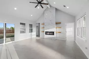 548 Highview Ct, Godley, TX 76044 - Photo 5