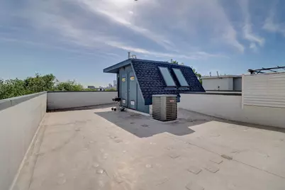 183 S Prairie Avenue, Dallas, TX 75226 - Photo 9