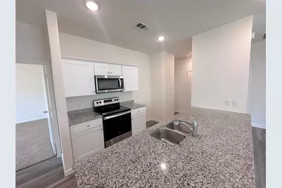 1640 Hossler Trail, Fort Worth, TX 76052 - Photo 9