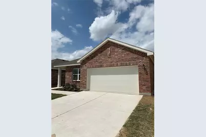 1640 Hossler Trail, Fort Worth, TX 76052 - Photo 3