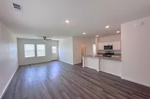 1640 Hossler Trl, Fort Worth, TX 76052 - Photo 5