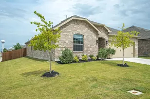 326 Texas Trl, Justin, TX 76247 - Photo 35