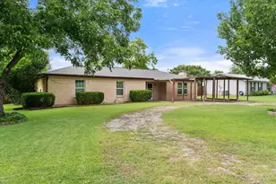 1209 Hidden Hills Dr, Corsicana, TX 75110 - Photo 29
