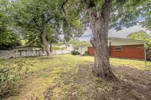 2021 Glenhaven, Haltom City, TX 76117 - Photo 35