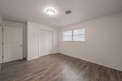 2021 Glenhaven, Haltom City, TX 76117 - Photo 9