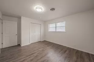 2021 Glenhaven, Haltom City, TX 76117 - Photo 9