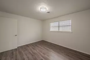 2021 Glenhaven, Haltom City, TX 76117 - Photo 13
