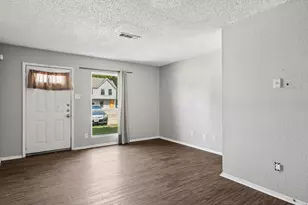 2244 Aspen Dr, Dallas, TX 75227 - Photo 5