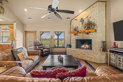6231 Michael Road, Sanger, TX 76266 - Photo 5