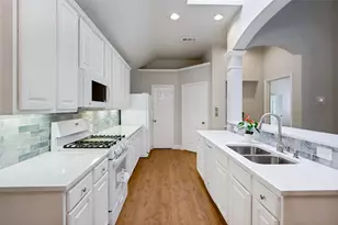 8012 Springmoss Dr, Plano, TX 75025 - Photo 11