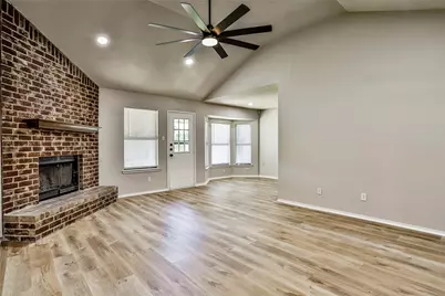 813 Bristol Avenue, Saginaw, TX 76179 - Photo 7