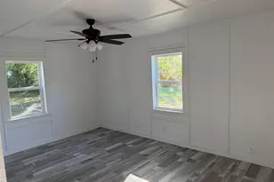 506 W Trinity St, Groesbeck, TX 76642 - Photo 3
