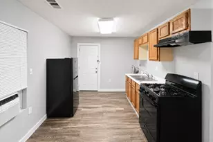 2714 Kavasar Dr, Dallas, TX 75241 - Photo 9