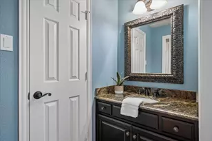 7501 Sweetgum Dr, Irving, TX 75063 - Photo 27