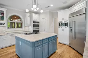 7501 Sweetgum Dr, Irving, TX 75063 - Photo 13