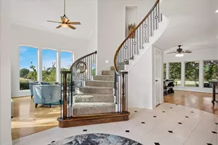 7501 Sweetgum Dr, Irving, TX 75063 - Photo 5