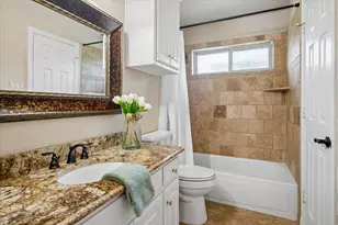 7501 Sweetgum Dr, Irving, TX 75063 - Photo 29