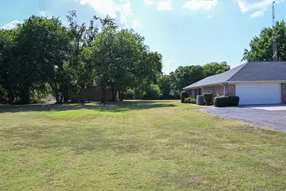 2951 N Trinity Street, Decatur, TX 76234 - Photo 3