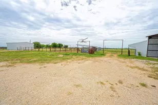1010 Co Rd 382, Era, TX 76238 - Photo 31