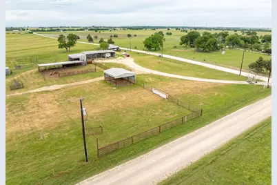1010 County Road 382, Era, TX 76238 - Photo 27