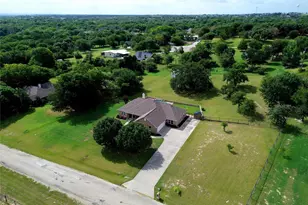 114 Bolivar Dr, Weatherford, TX 76085 - Photo 25