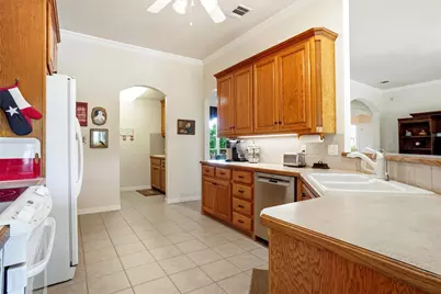 114 Bolivar Drive, Weatherford, TX 76085 - Photo 7