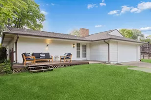 9734 Queenswood Ln, Dallas, TX 75238 - Photo 29